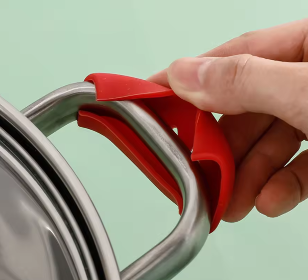 2Pcs Silicone Pan Handle Cover Heat Insulation Assist Handle Holder Grip Sleeve Kitchen Gadgets