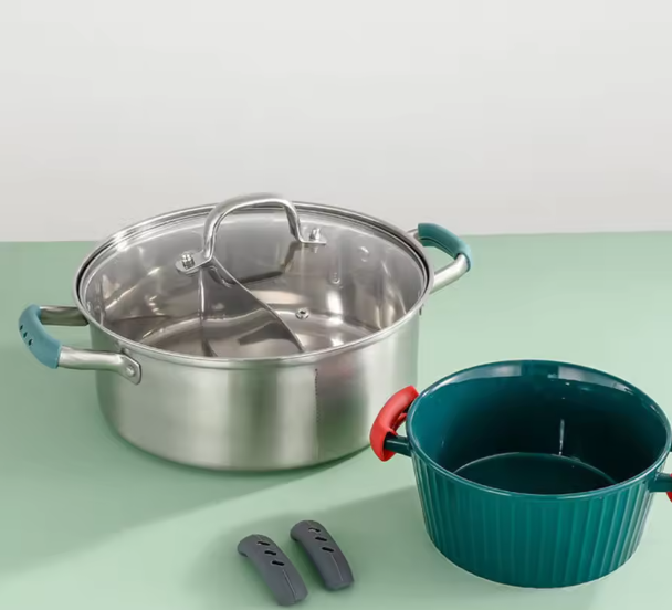 2Pcs Silicone Pan Handle Cover Heat Insulation Assist Handle Holder Grip Sleeve Kitchen Gadgets